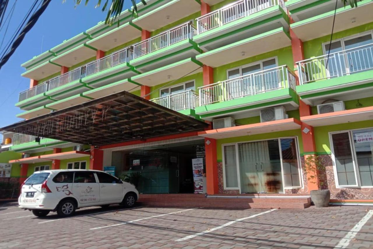 Oyo 90473 Gowin Hotel Kuta  Exterior photo